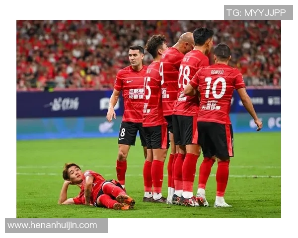 成都足球队状态分析:从战绩到球员表现全方位解读 成都足球队状态分析:从战绩到球员表现全方位解读