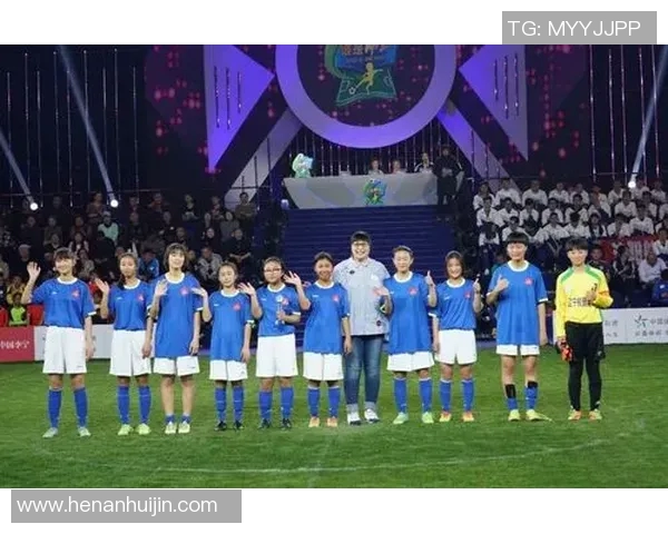 杭州足球队的崛起与发展探索聚焦足球力量的背后故事 杭州足球队的崛起与发展探索聚焦足球力量的背后故事